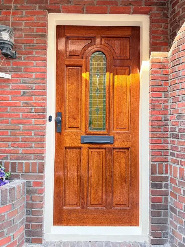 Deuren en kozijnen opgeknapt door GOGU Totaalbouw, na de verbouwing, foto 2